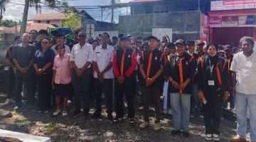 Resmi Diserahkan, 63 Mahasiswa Saint Paul Sorong Siap Mengabdi di Klawasi