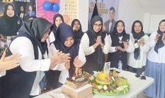 Momen Khidmat Pemotongan Tumpeng Warnai Peringatan HUT ke-15 Garnita Malahayati NasDem PBD, Ini Pesan Hartini Destiayu