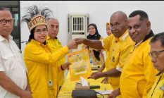 Kembalikan Berkas Pendaftaran, Febry Jein Andjar Di Sinyalir Kuat Pimpin Golkar Kabupaten Sorong