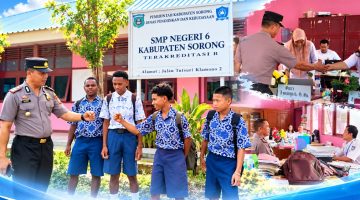 ‎Momen Sumpah Pemuda di Sorong, Polsek Klamono Dorong Pelajar Unggul Tanpa Kenakalan